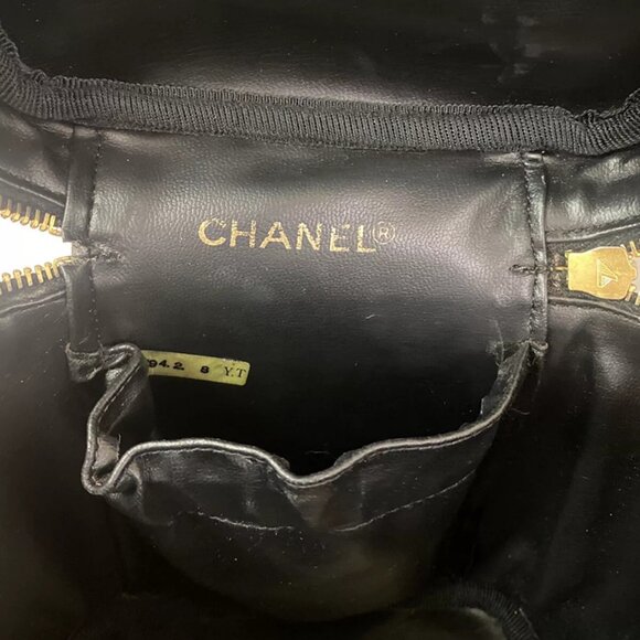 CHANEL CC Logo Vanity Hand Bag Caviar Skin Leather Black GHW Vintage 25RK294 - Picture 12 of 16